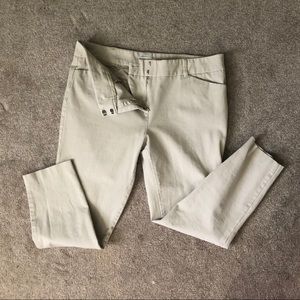 Audrey Capri Pant